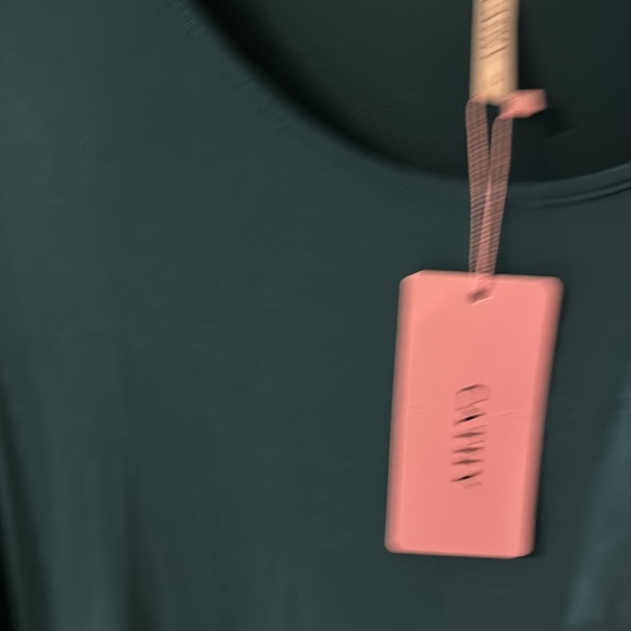 Beautiful and elegant basic with pocket dress Cathy size large color blue Cathy - Picture 4 of 4